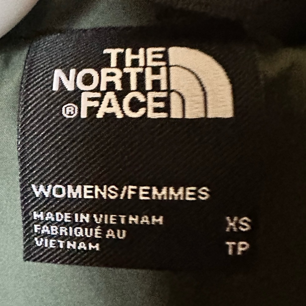 NWT North face Women’s Tamburello Parka (XS) - Picture 9 of 9